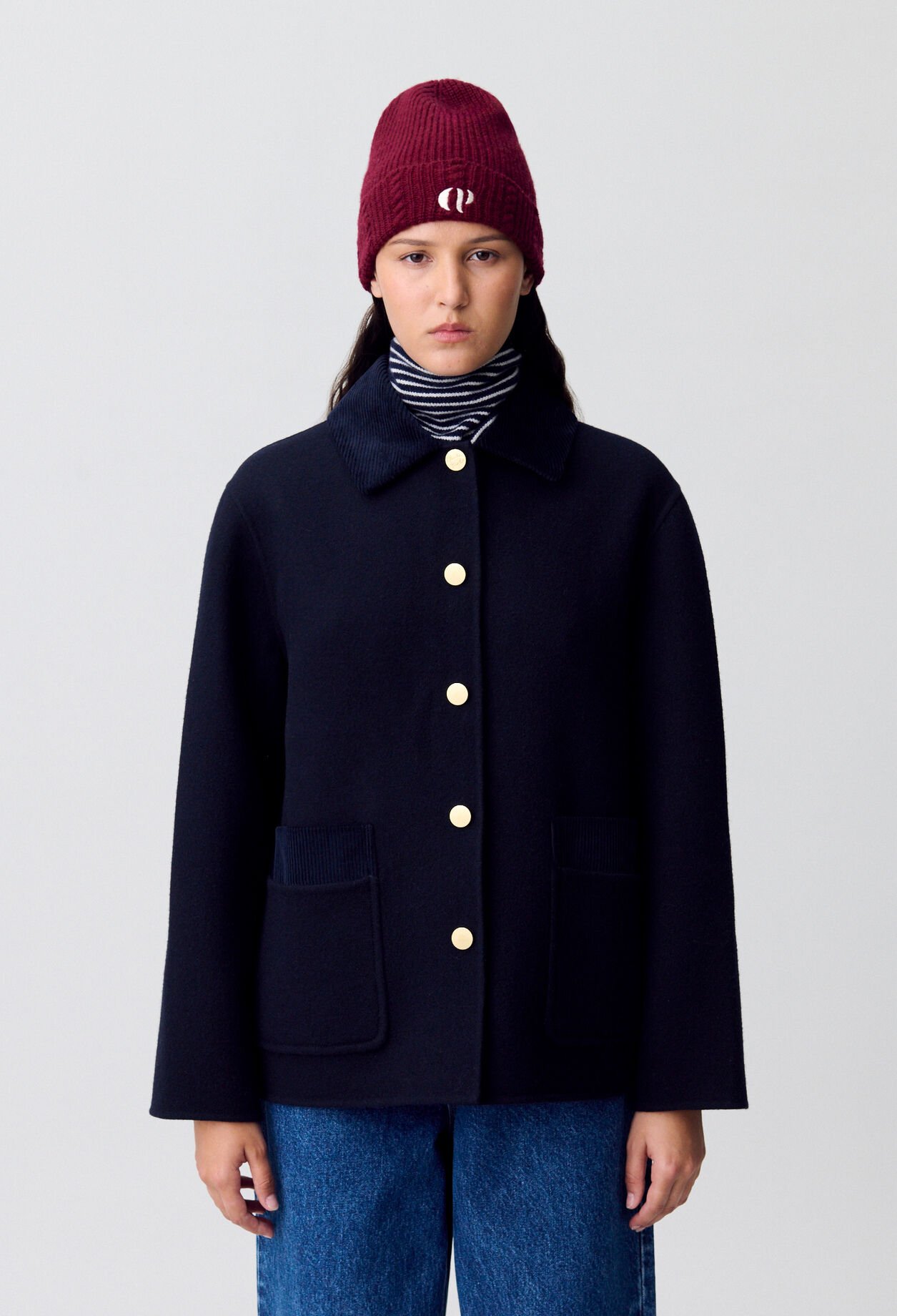 Manteau droit court laine