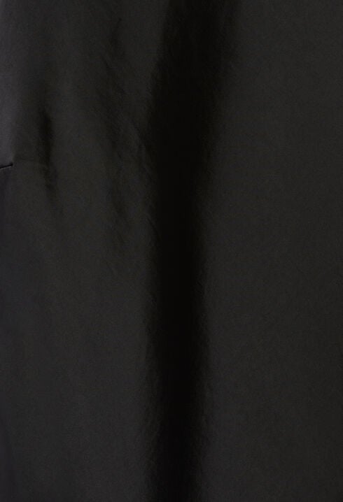 Robe longue satinée dos nu