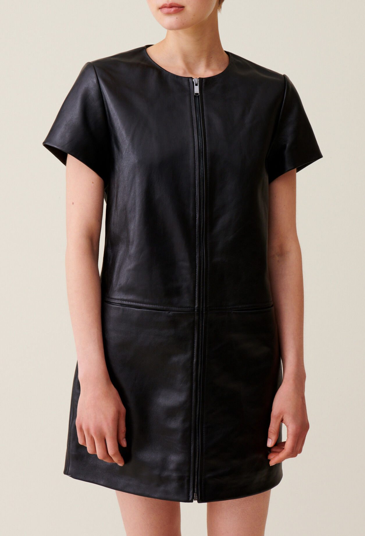 Robe cuir courte zipp&eacute;e