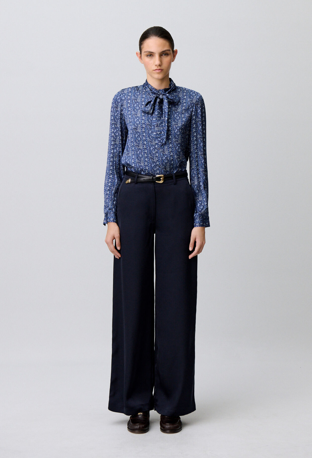 Pantalon satin droit