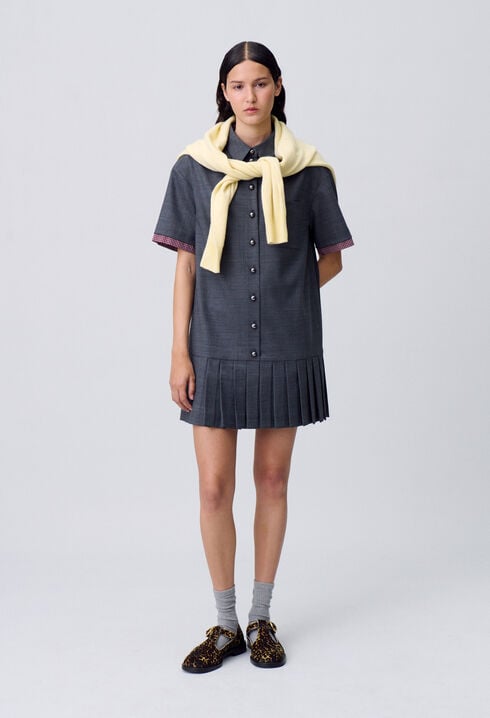 Robe courte plissée