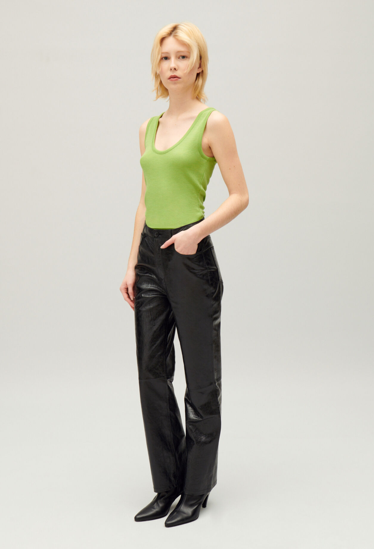 Pantalon cuir noir