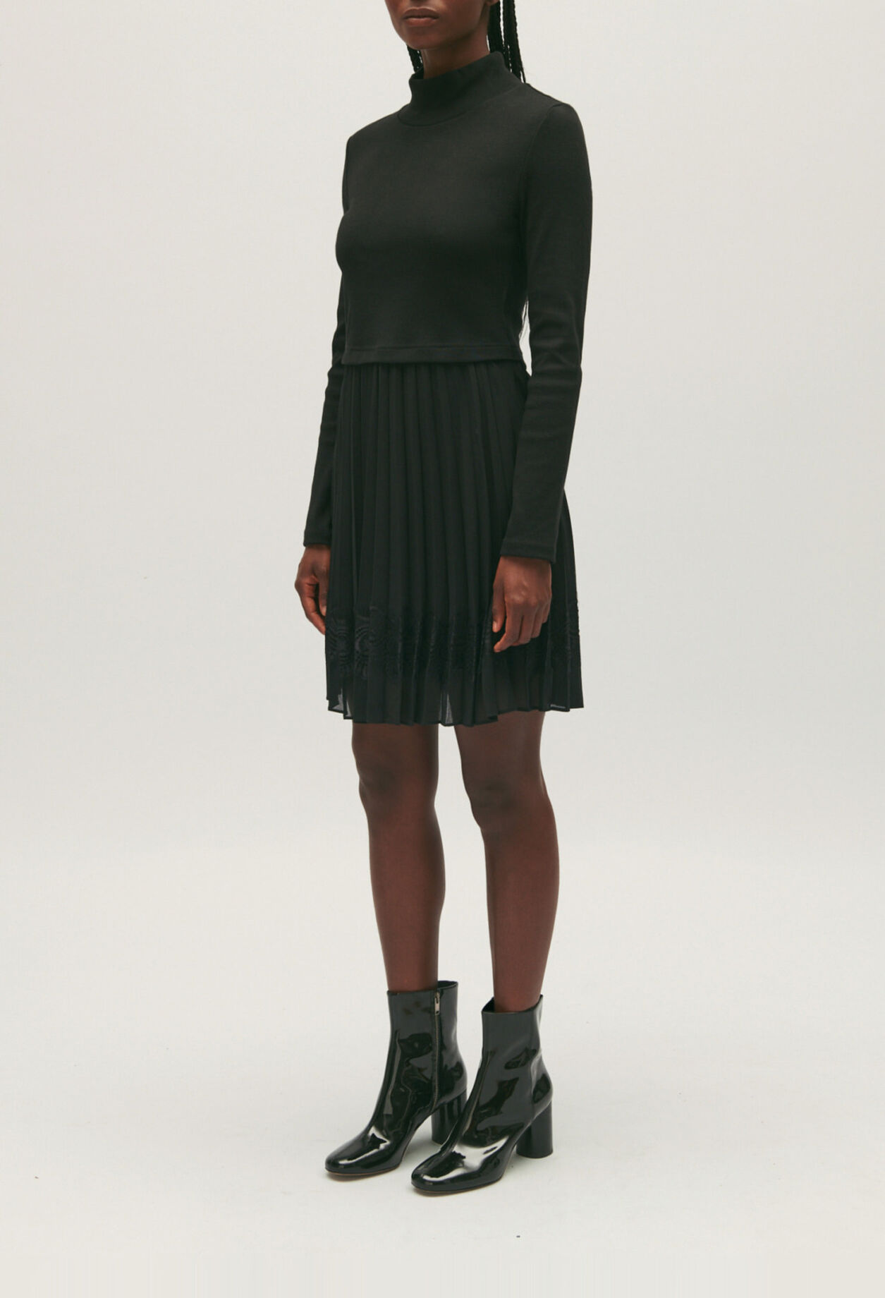 Robe Twist courte plissée noire 