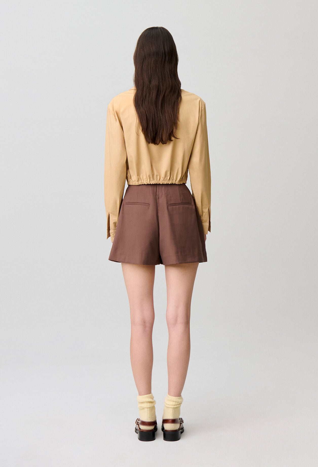 Short coupe droite large