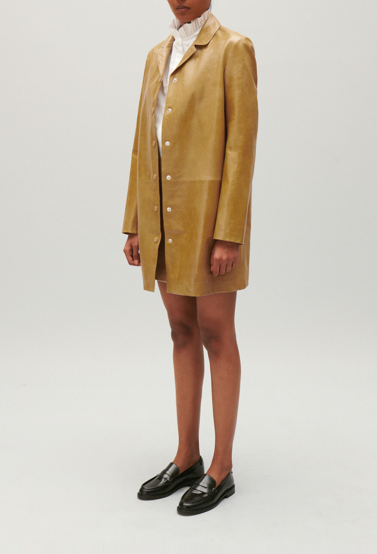 Veste longue cuir jaune ocre
