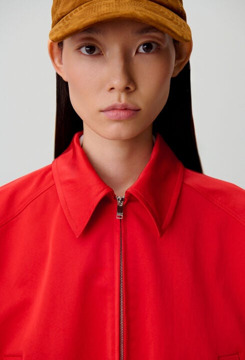 Blouson satiné court et large