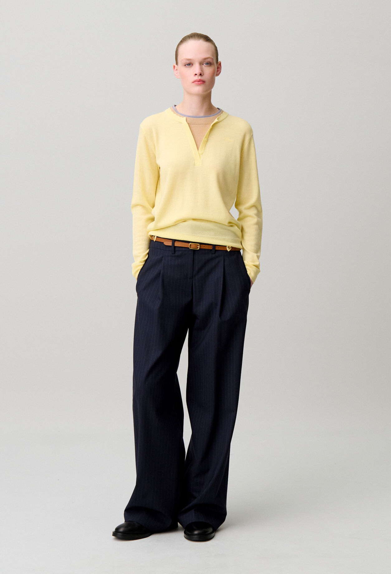 Pull laine col superpos&eacute;