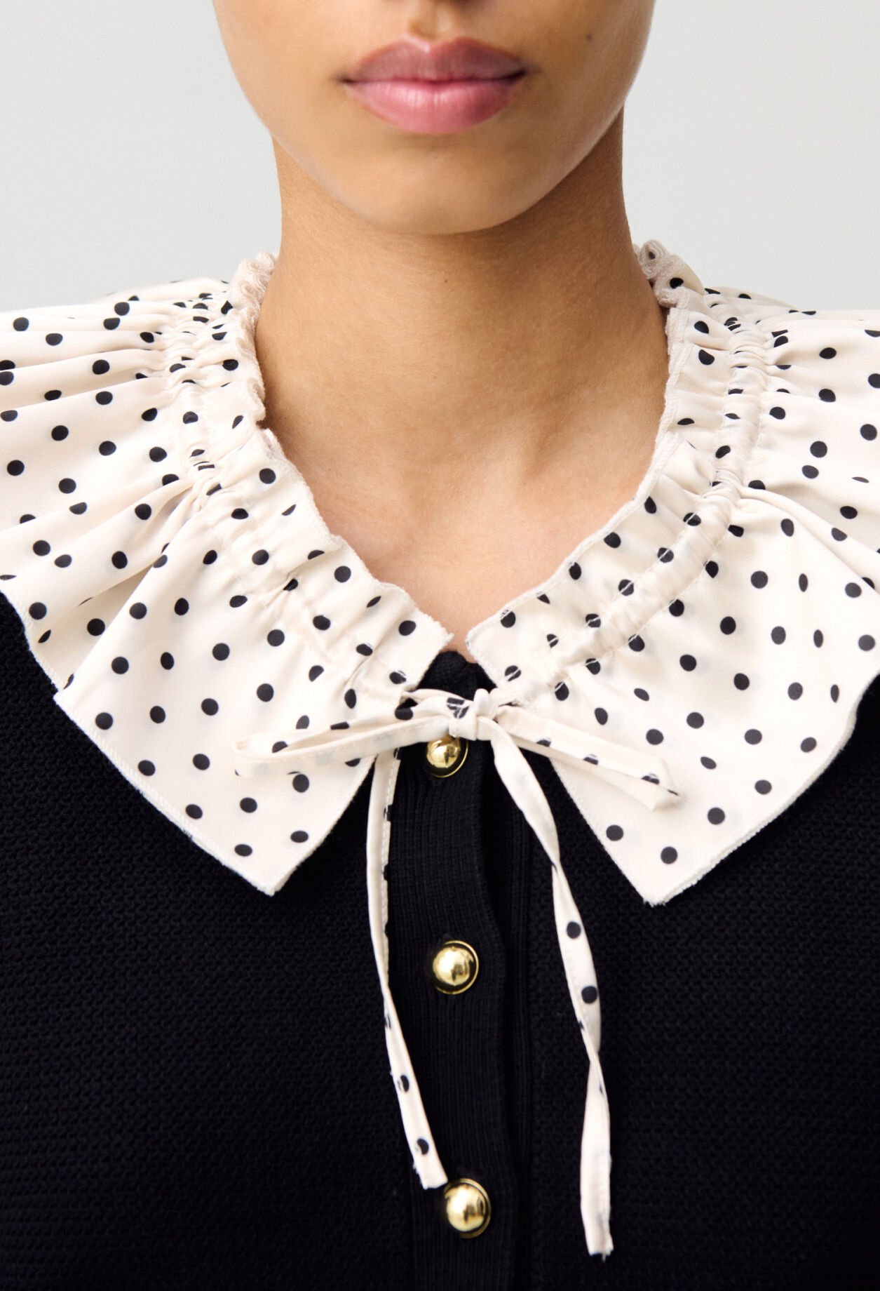 Cardigan maille fine avec col