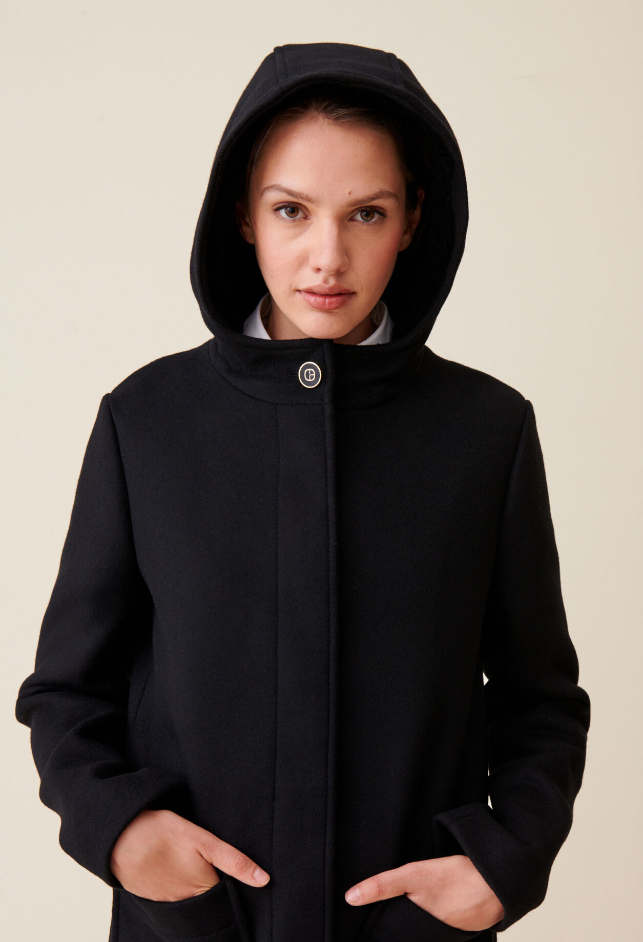 Manteau noir a capuche femme pas cher online