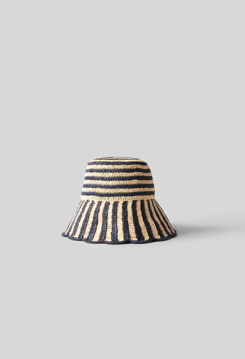 Chapeau raphia