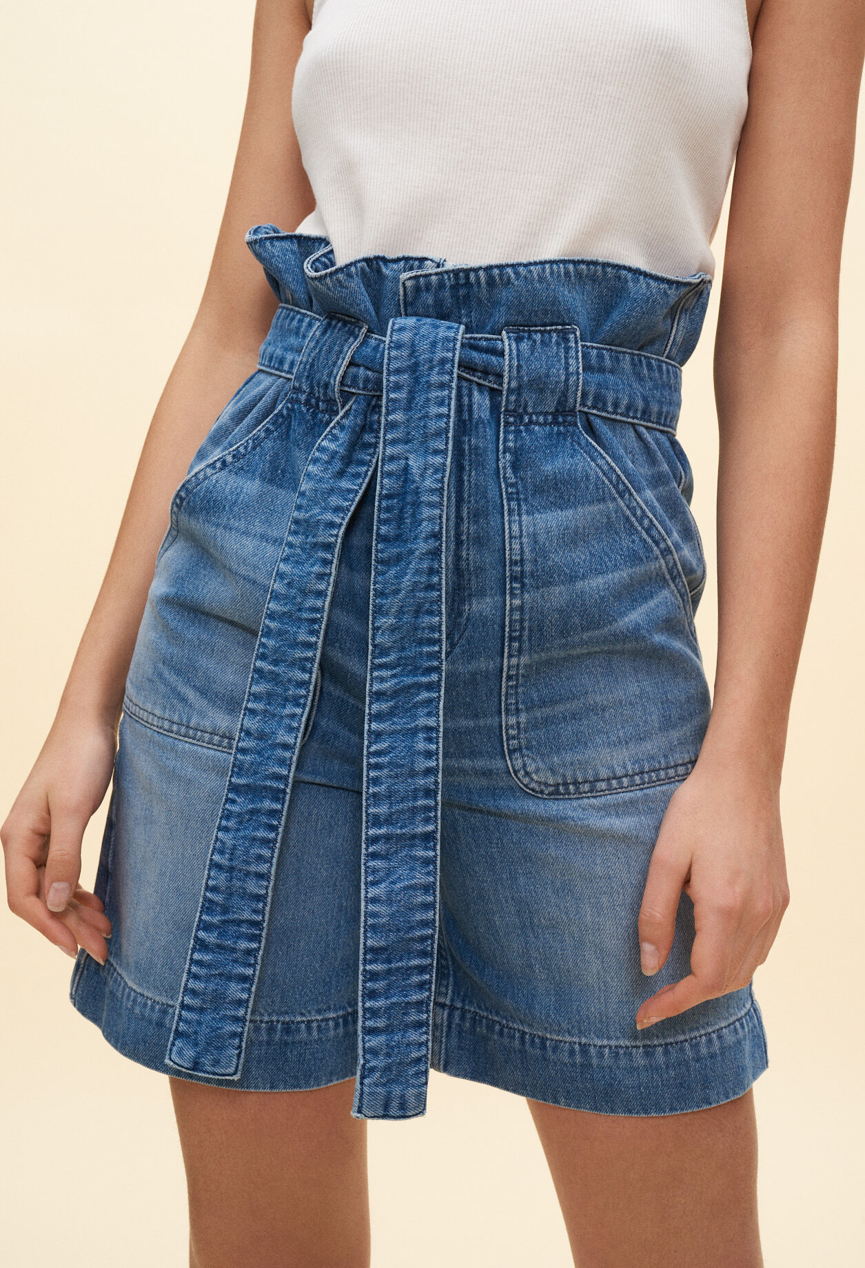 Short en denim à taille haute