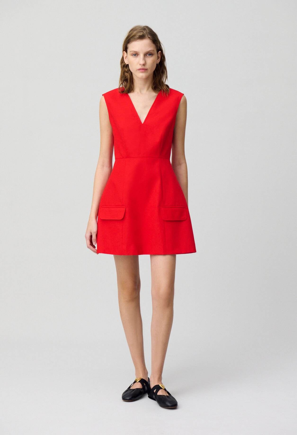 Robe courte cintrée