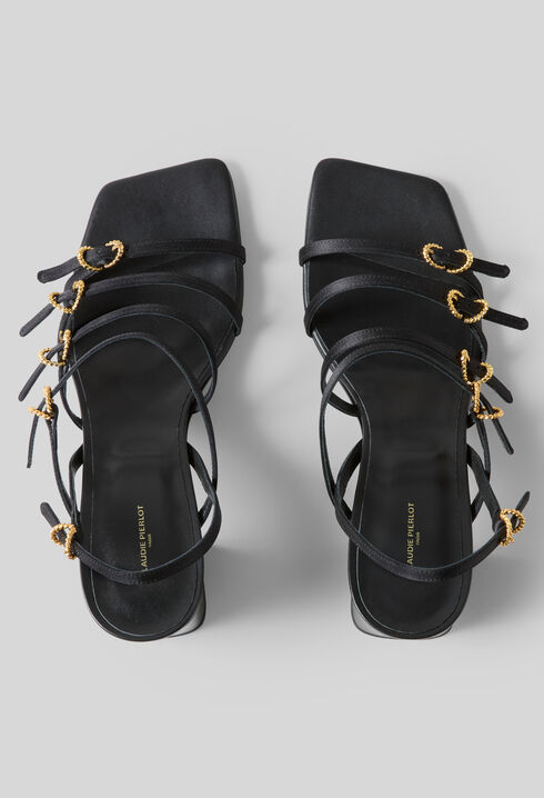 Sandales &agrave; talon satin