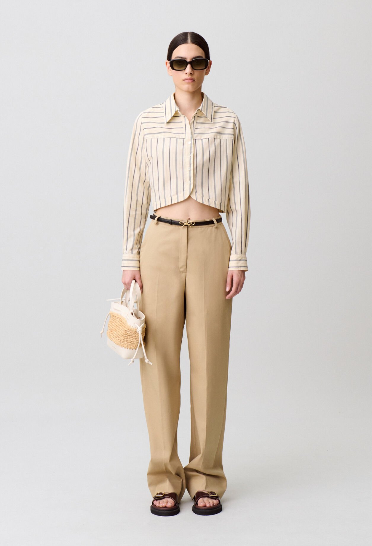 Chemise ray&eacute;e &agrave; coupe courte