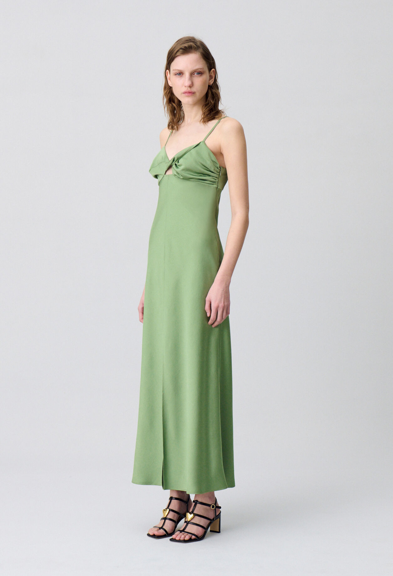 Robe longue satinée
