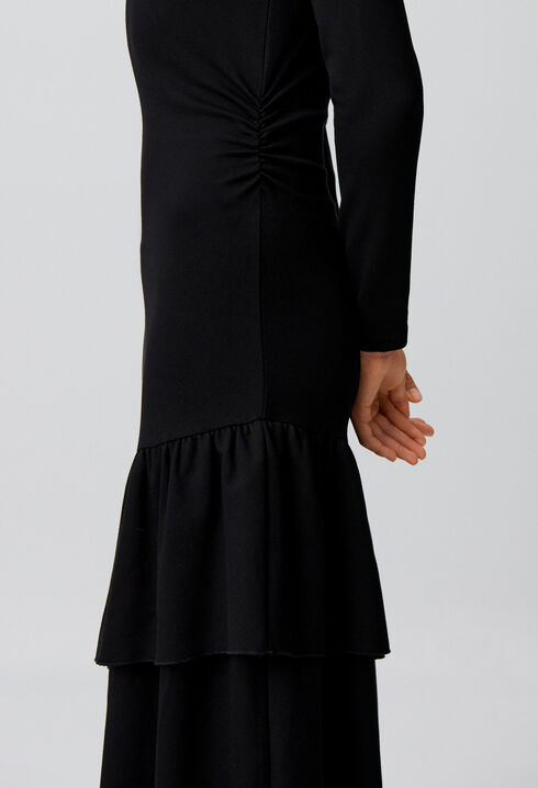 Robe moulante jersey volants