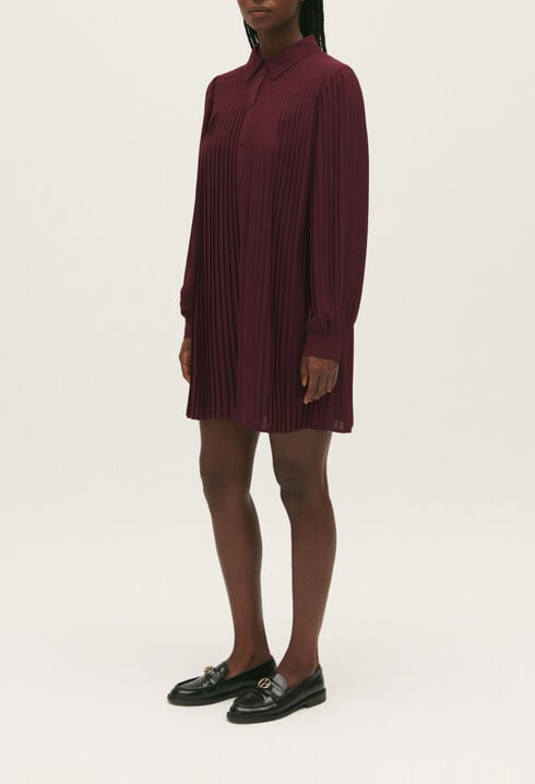 Robe courte plissée