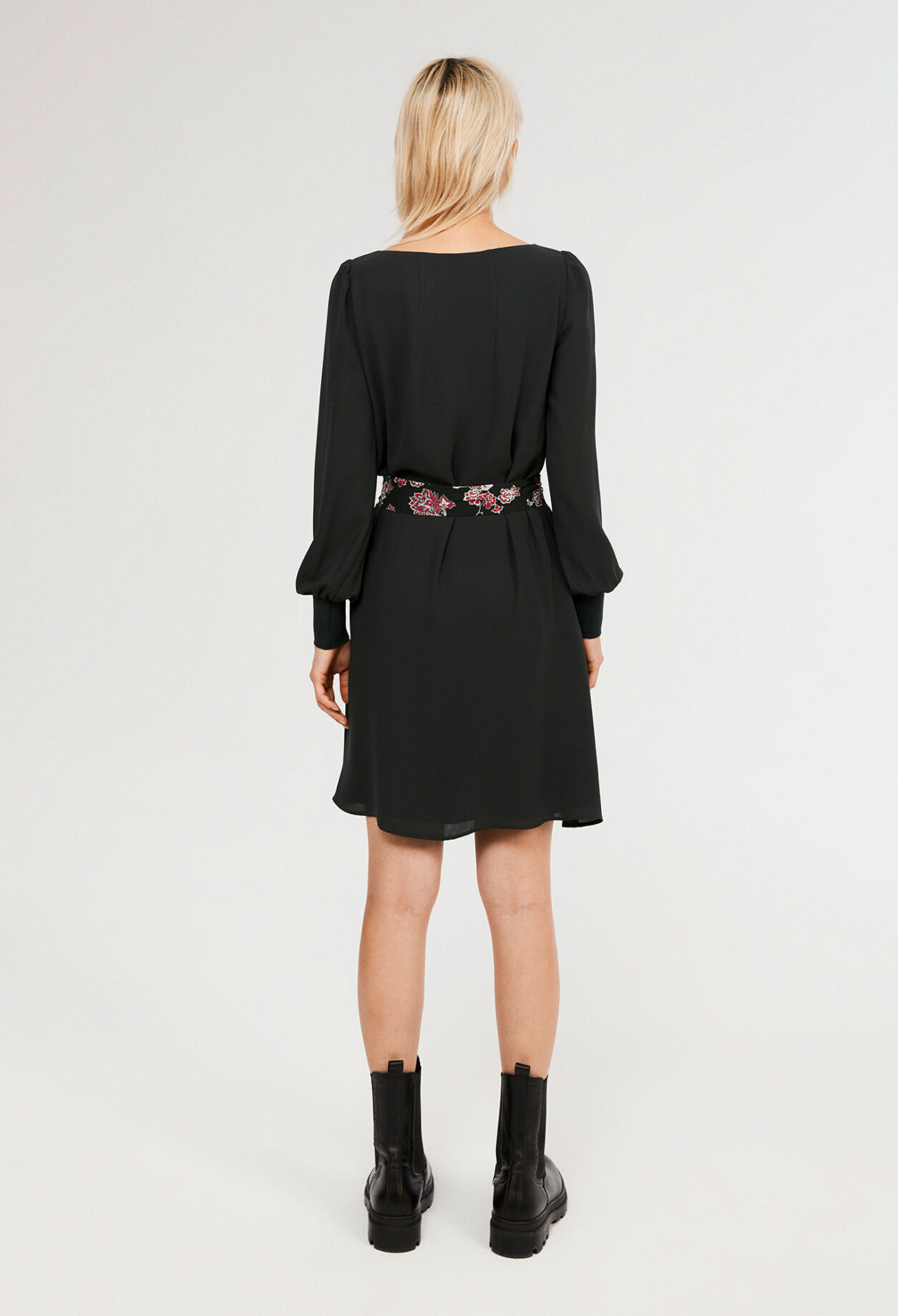 Robe ceinturée