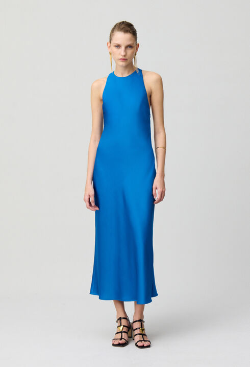 Robe longue satinée dos nu
