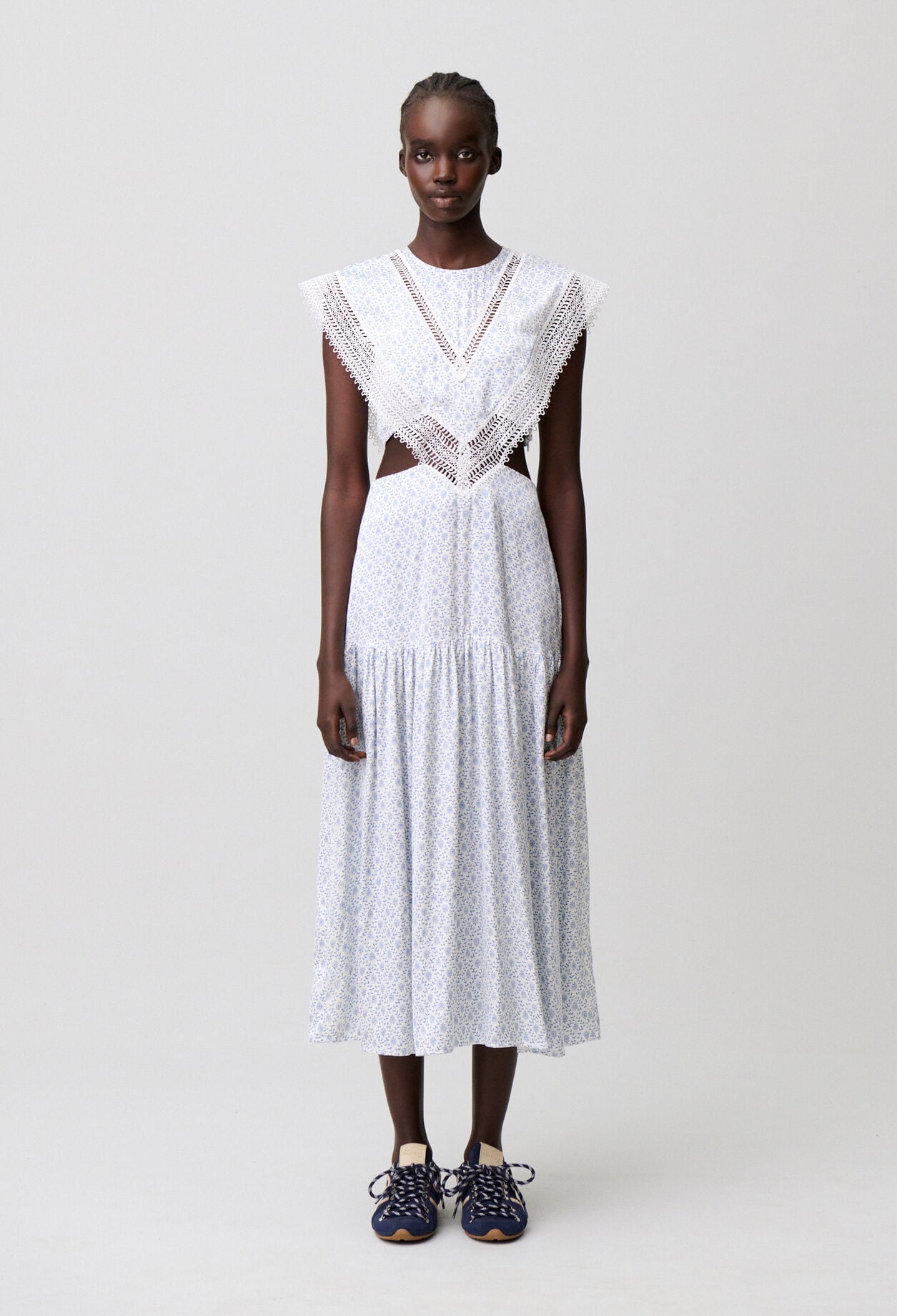 Robe longue satin&eacute;e dentelle