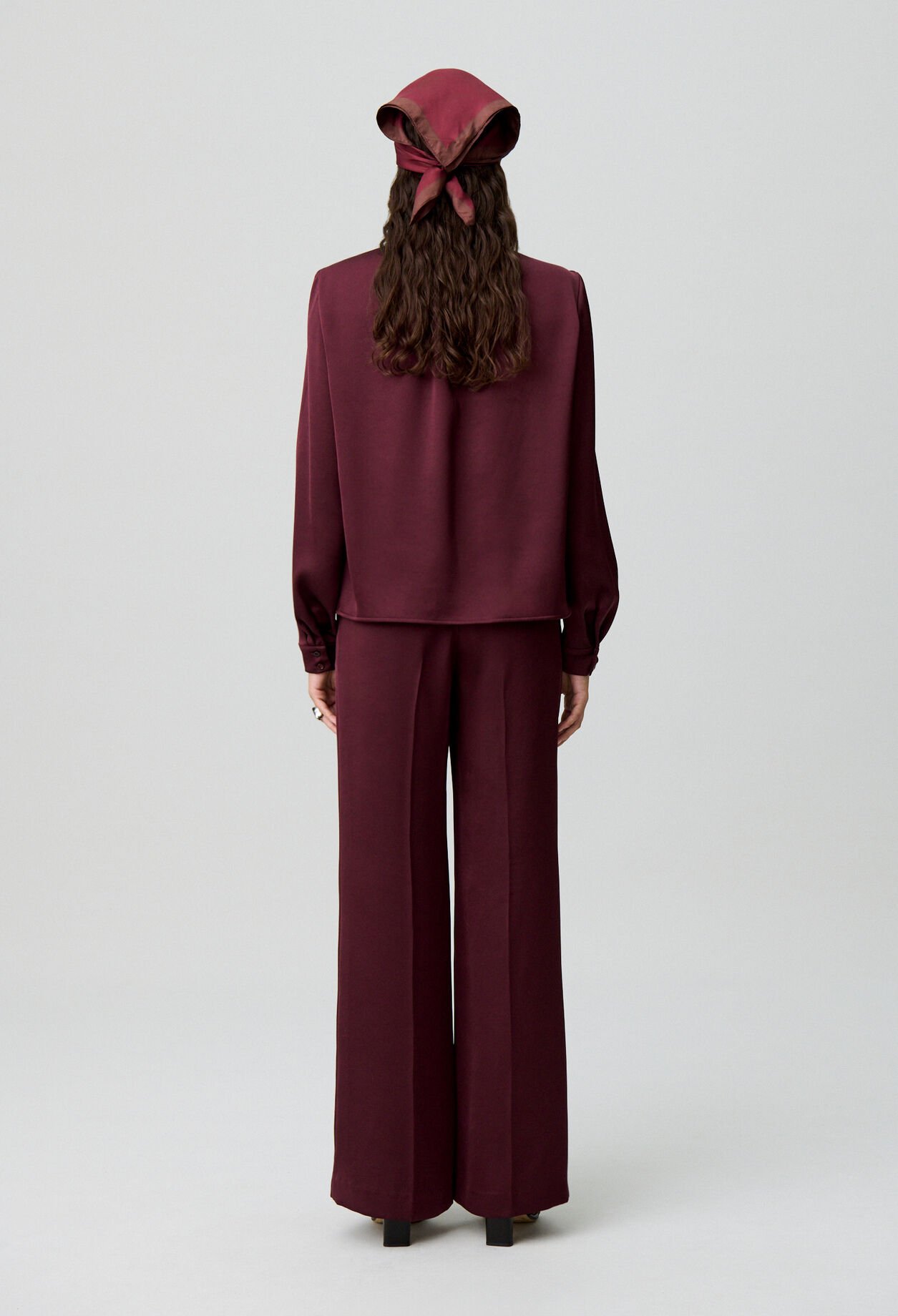 Blouse fluide col lavallière
