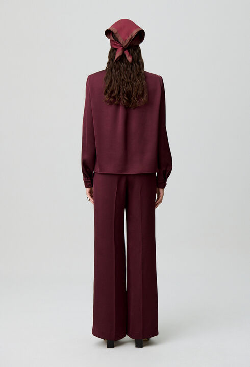 Blouse fluide col lavallière