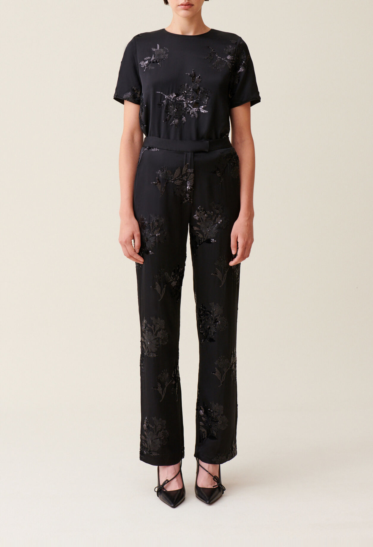Pantalon sequins brod&eacute;s noir
