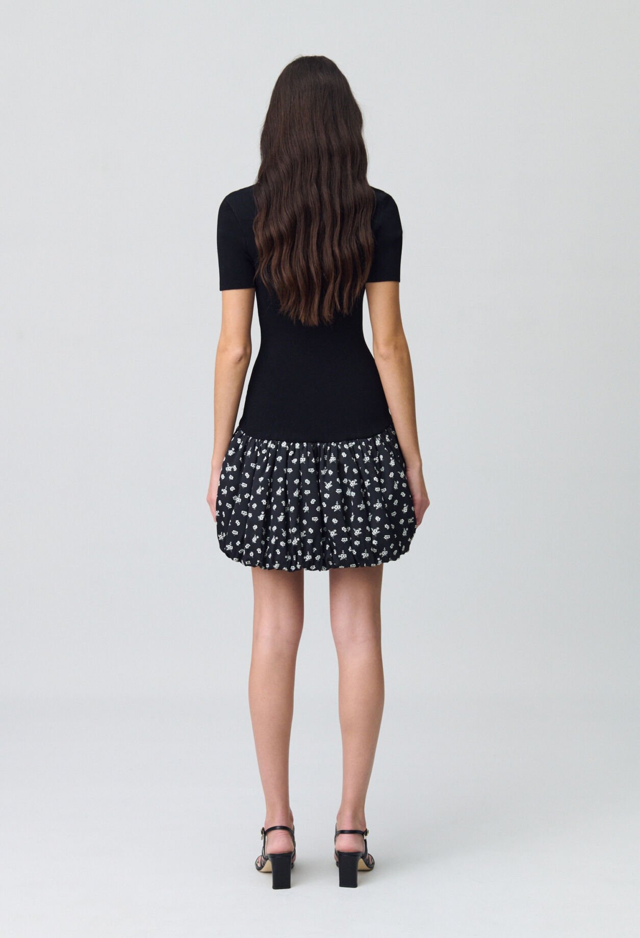 Robe courte boule à pois