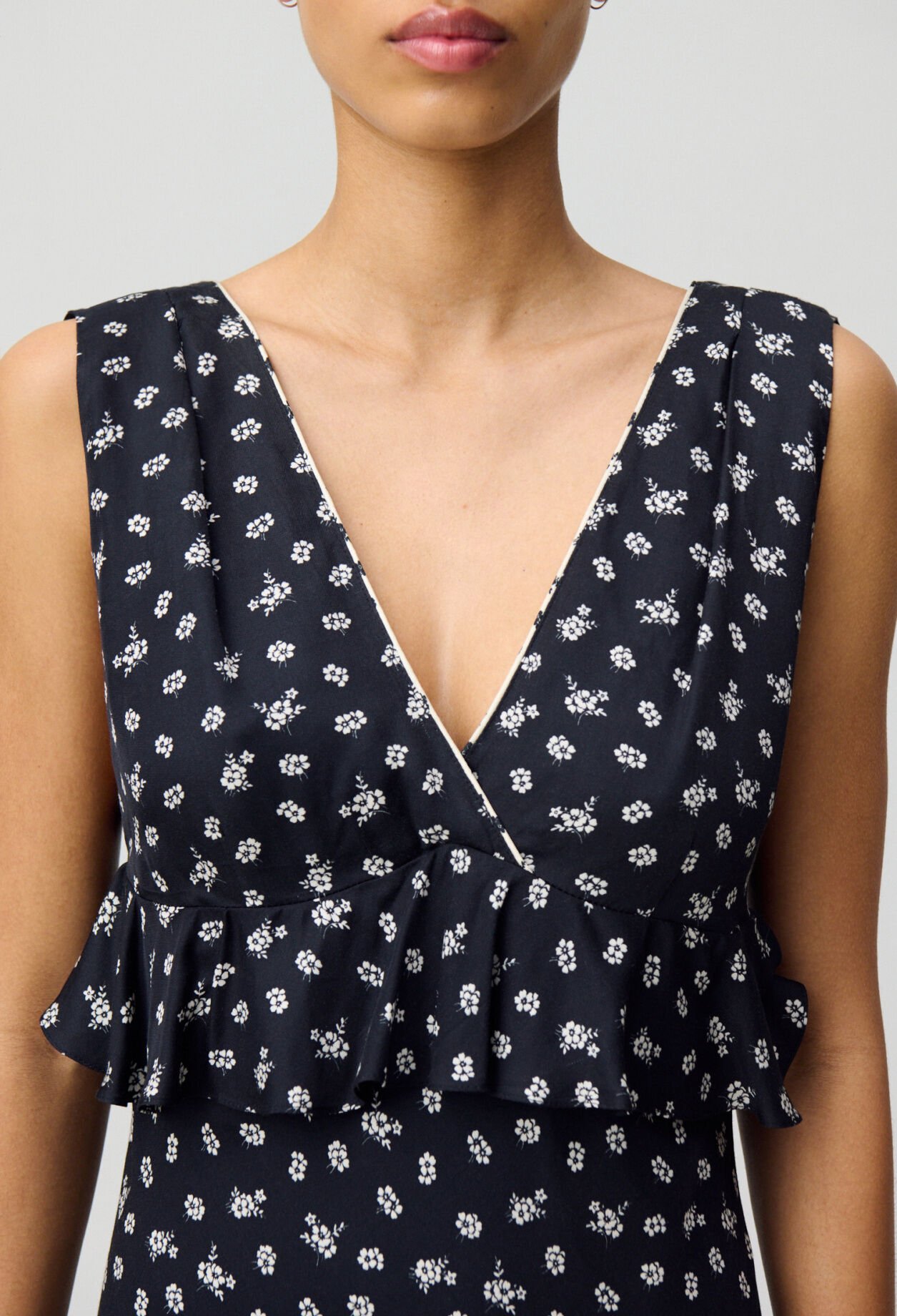 Robe longue volantée