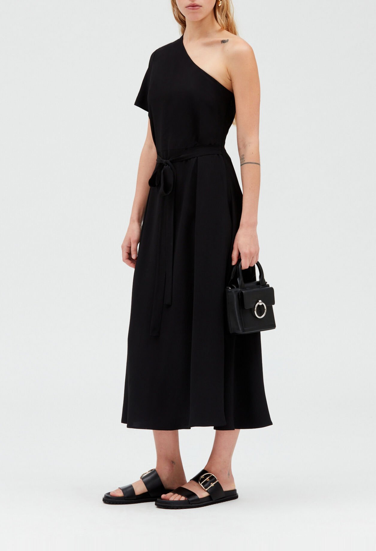 Robe midi asymétrique