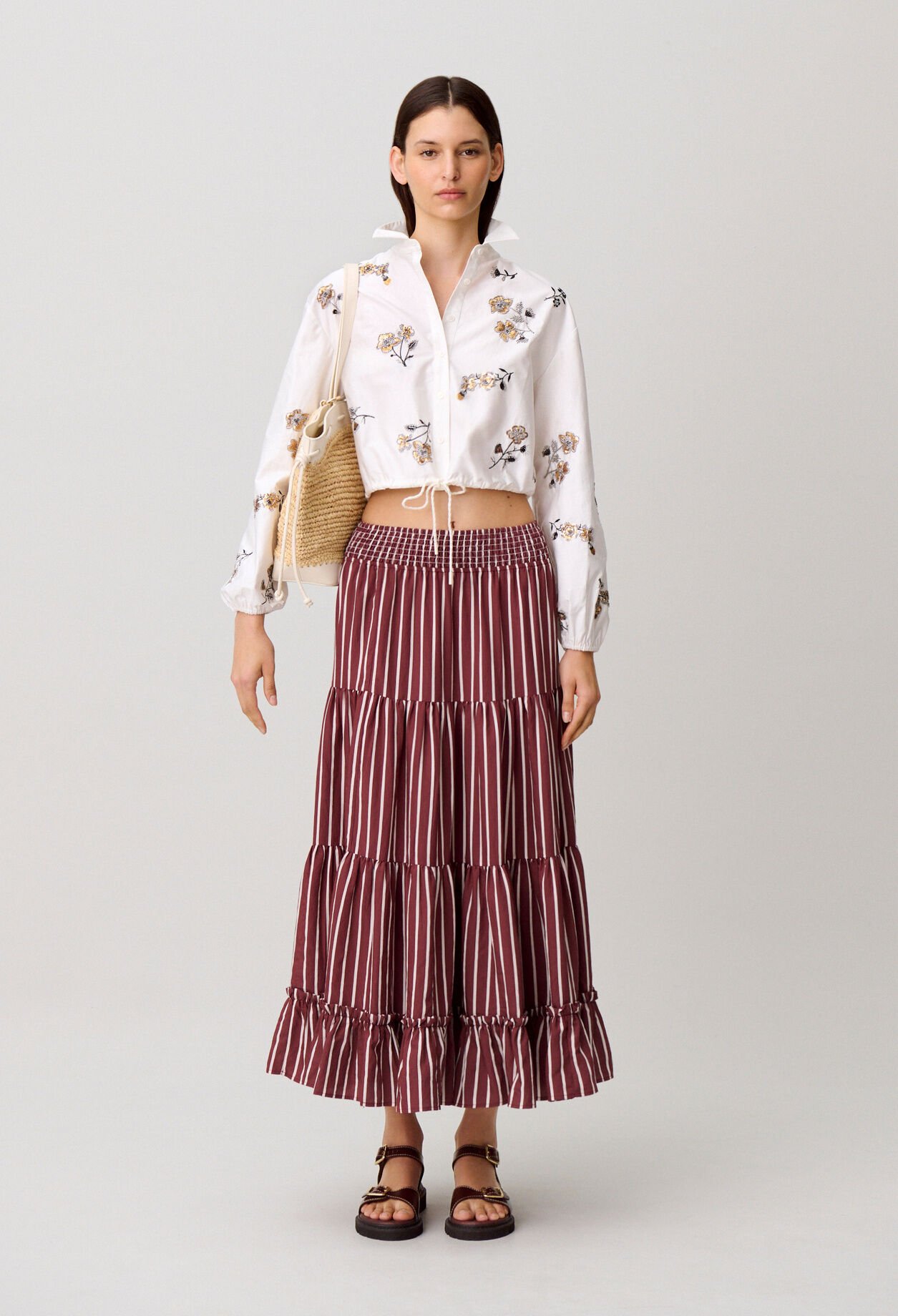 Chemise fleurs et sequins