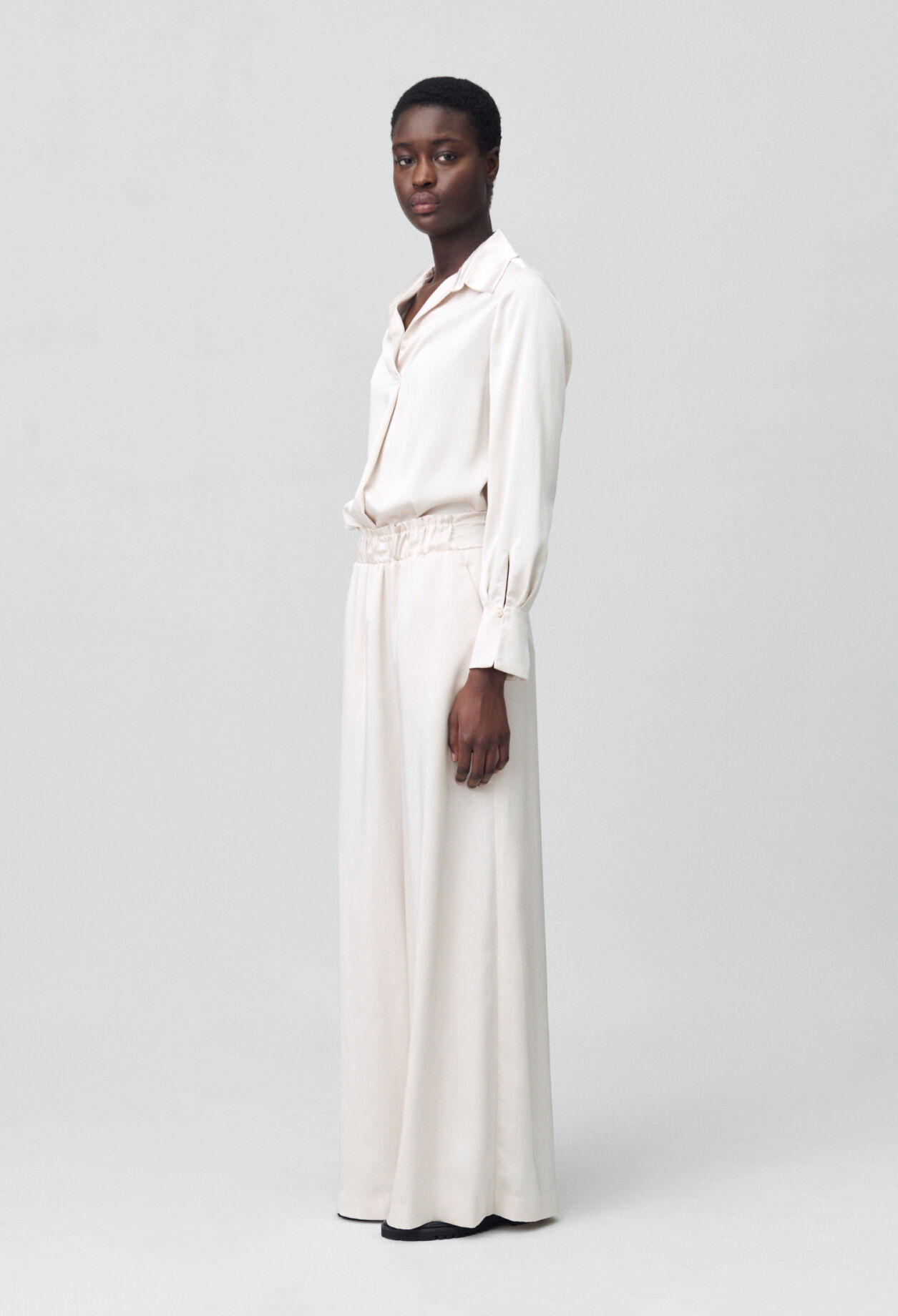 Pantalon large taille smockée