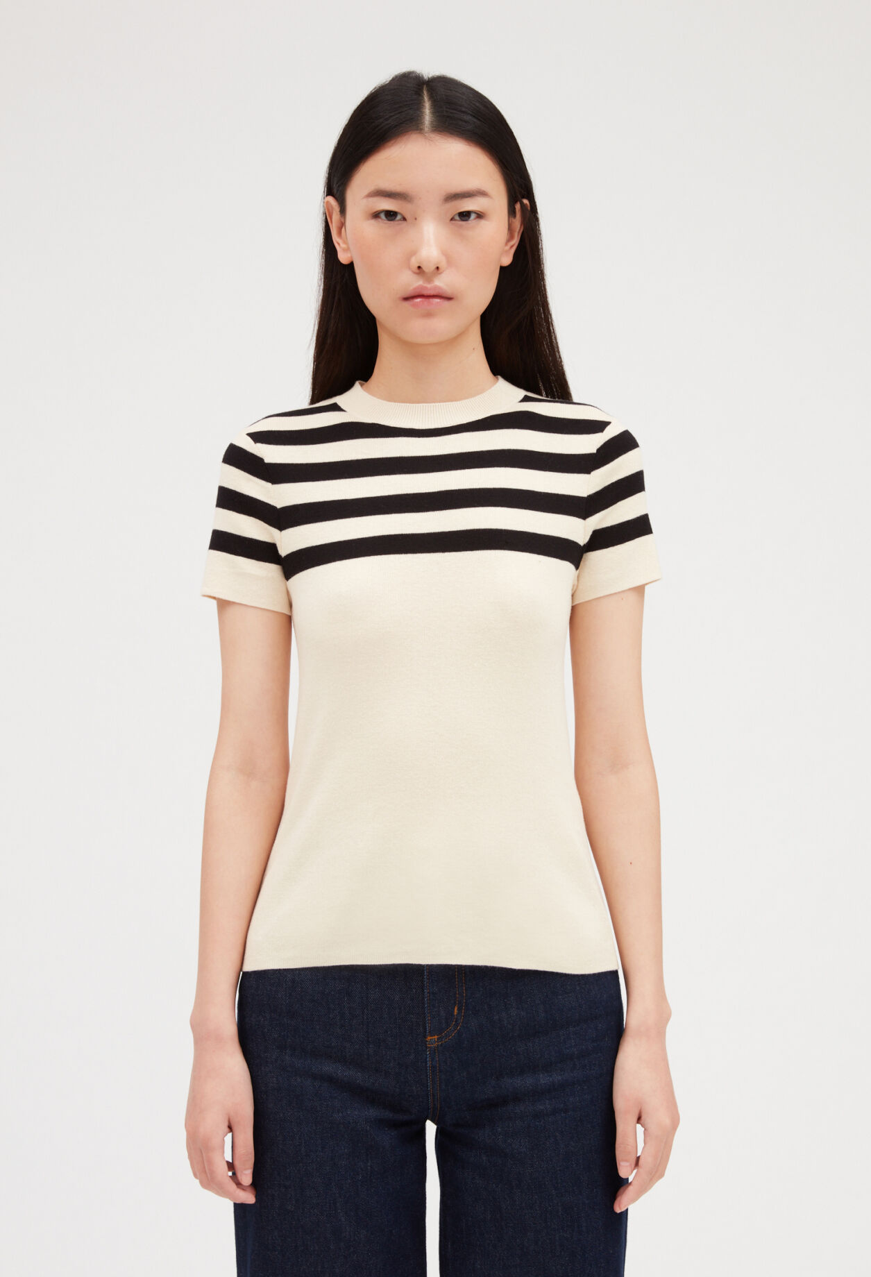 Pull bicolore manches courtes