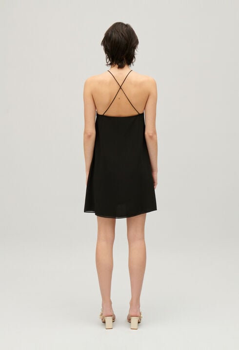 Robe courte plissée noire