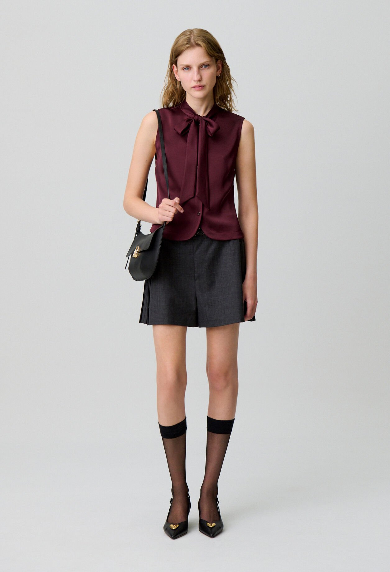 Chemise satinée sans manches