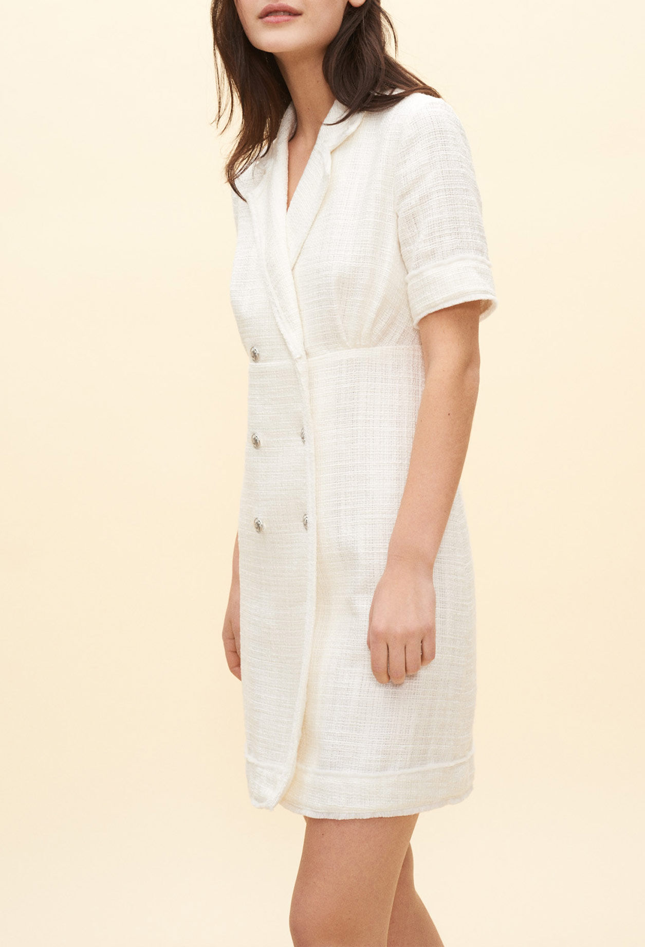 Robe blanche façon veste à boutons