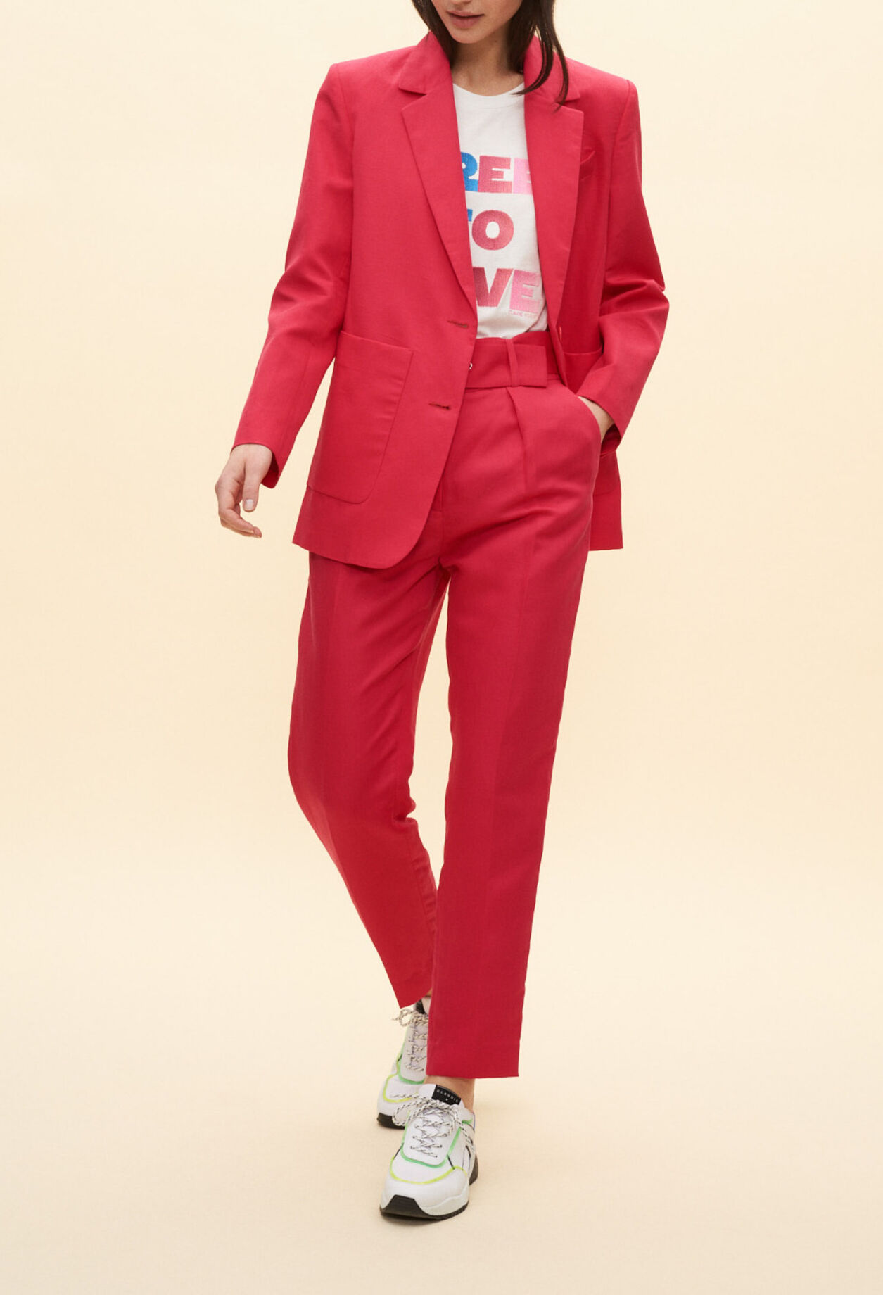 Pantalon de tailleur ceinturé fushia