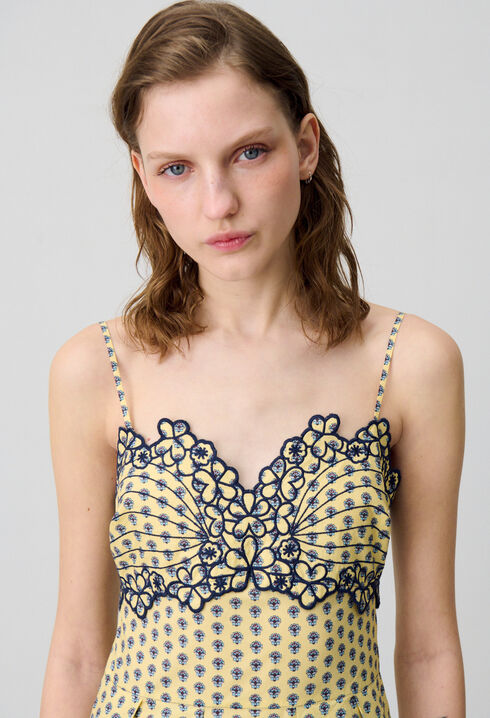 Robe longue décolletée