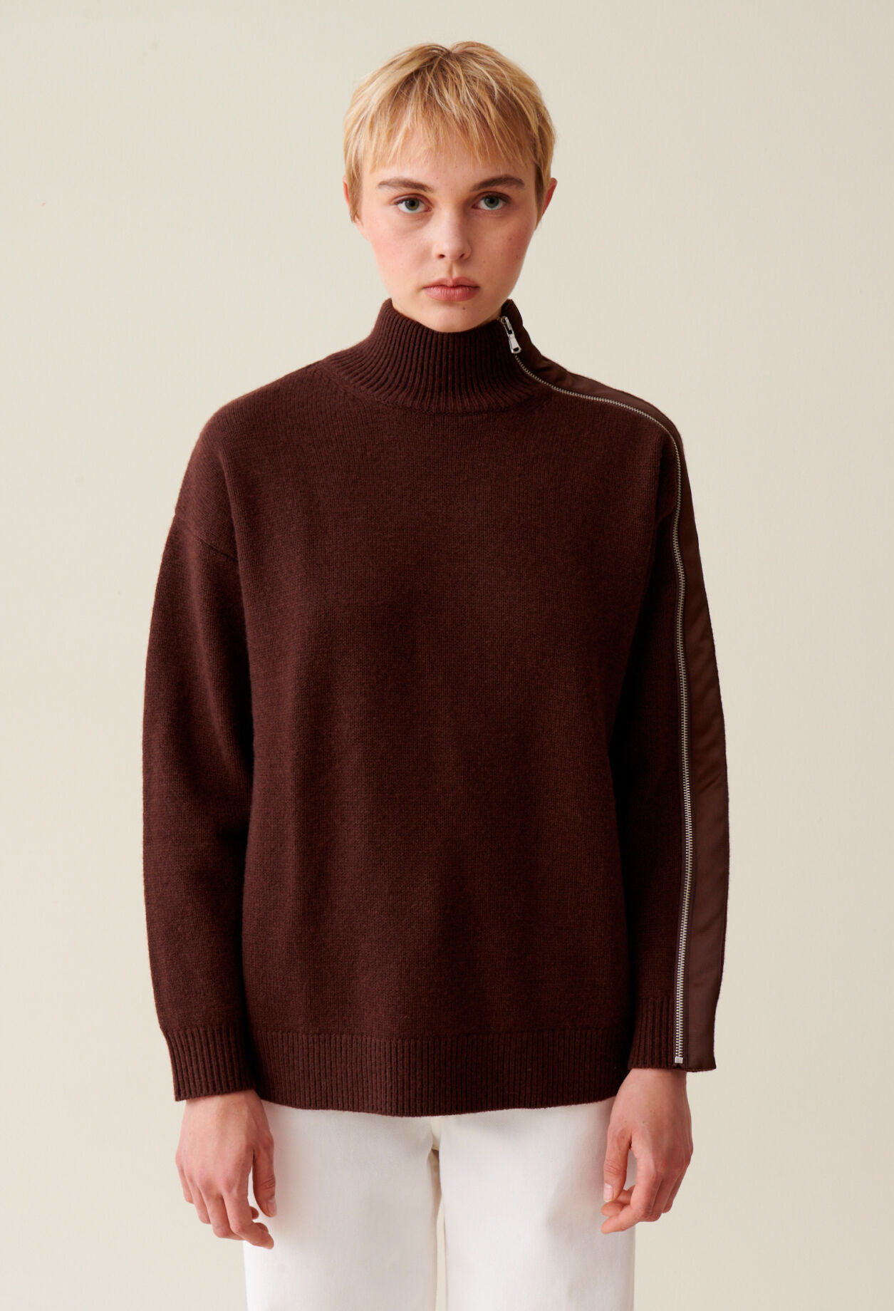 Pull col montant zippé marron