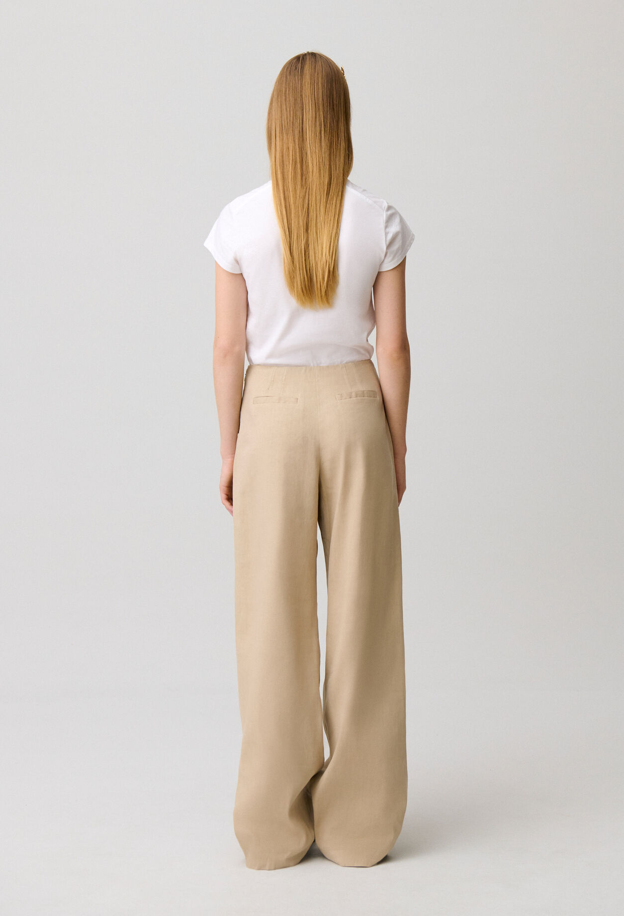 Pantalon lin &agrave; boutons