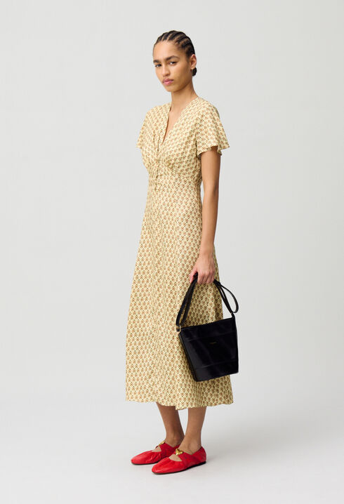 Robe mi-longue