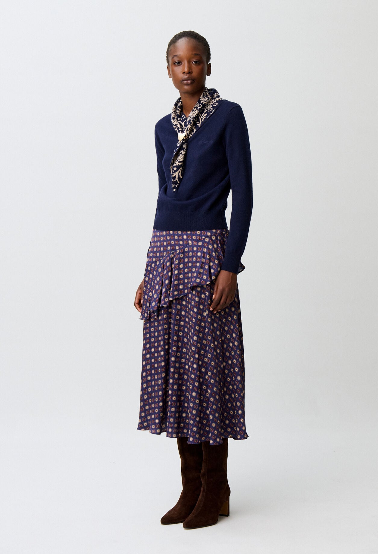 Pull maille bijou c&oelig;ur dor&eacute;