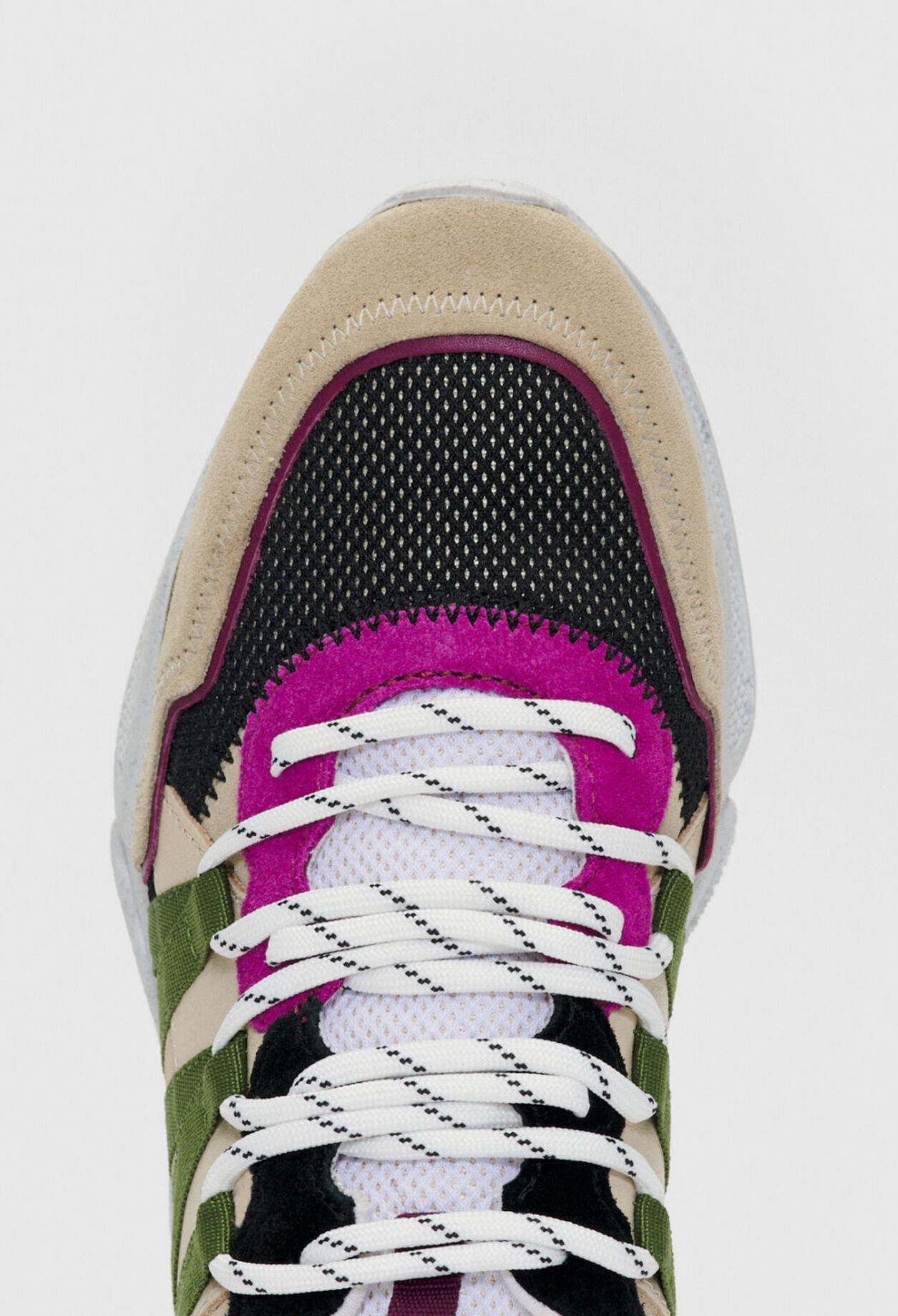 Sneakers graphiques en cuir