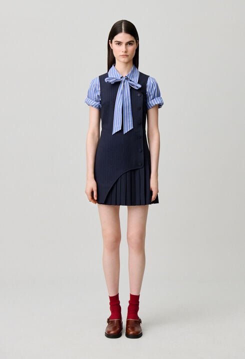 Robe courte sans manches