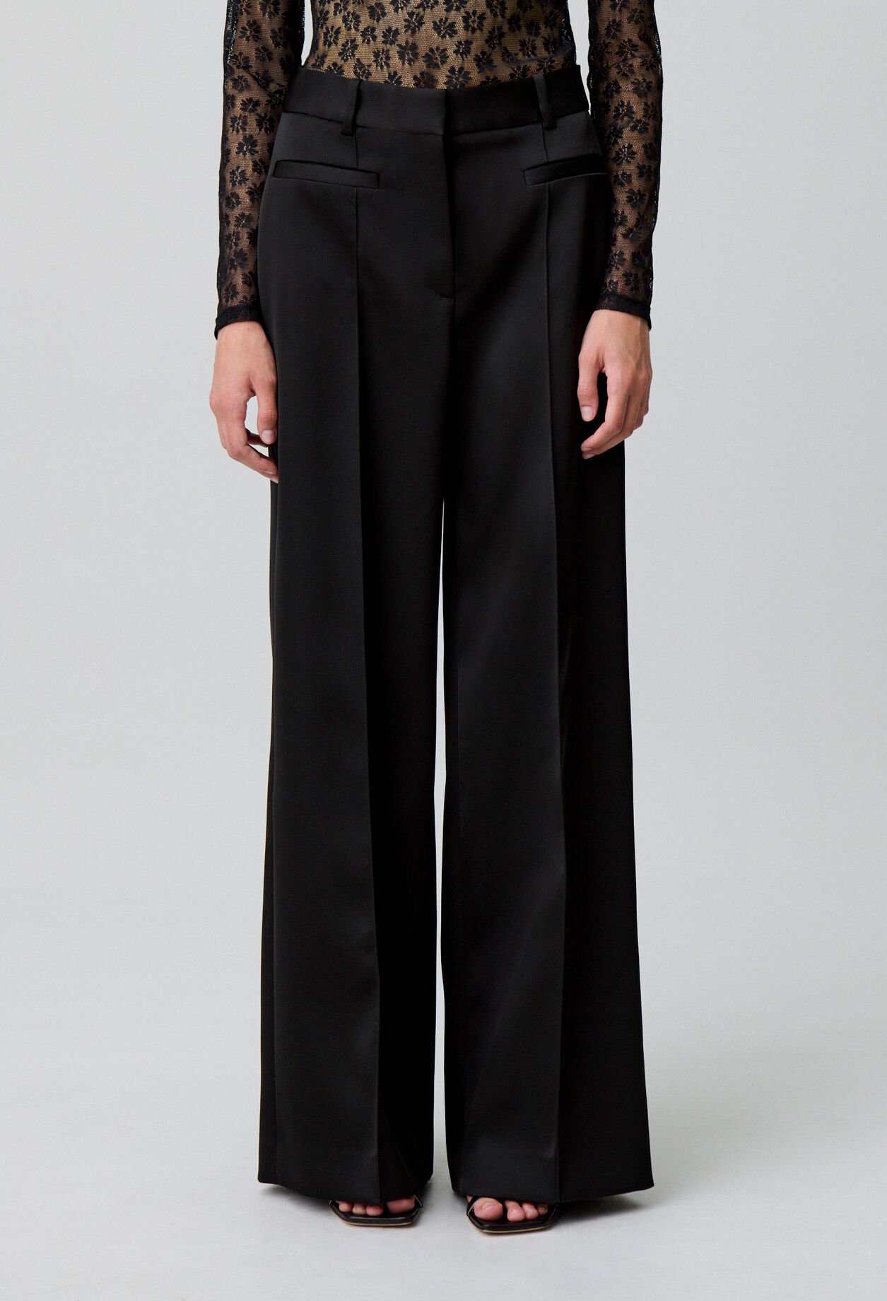 Pantalon tailleur satin