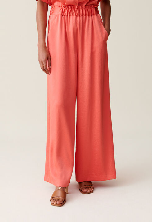 Pantalon fluide satin&eacute;