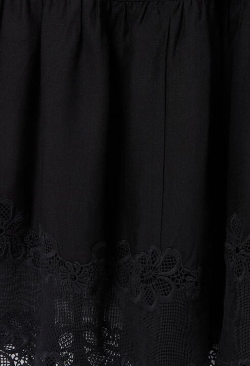 Robe longue broderies fleurs