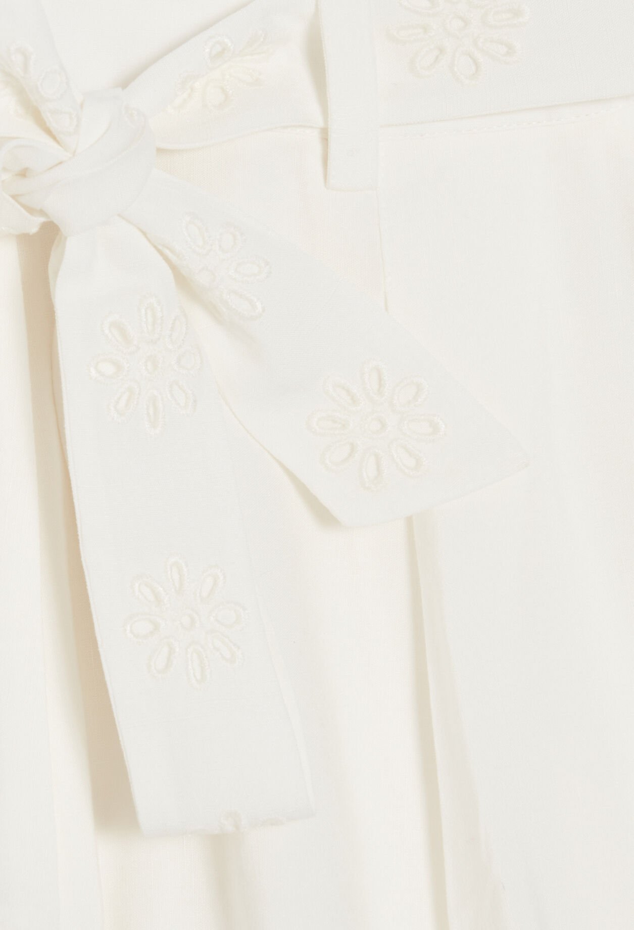 Short taille haute broderie écru