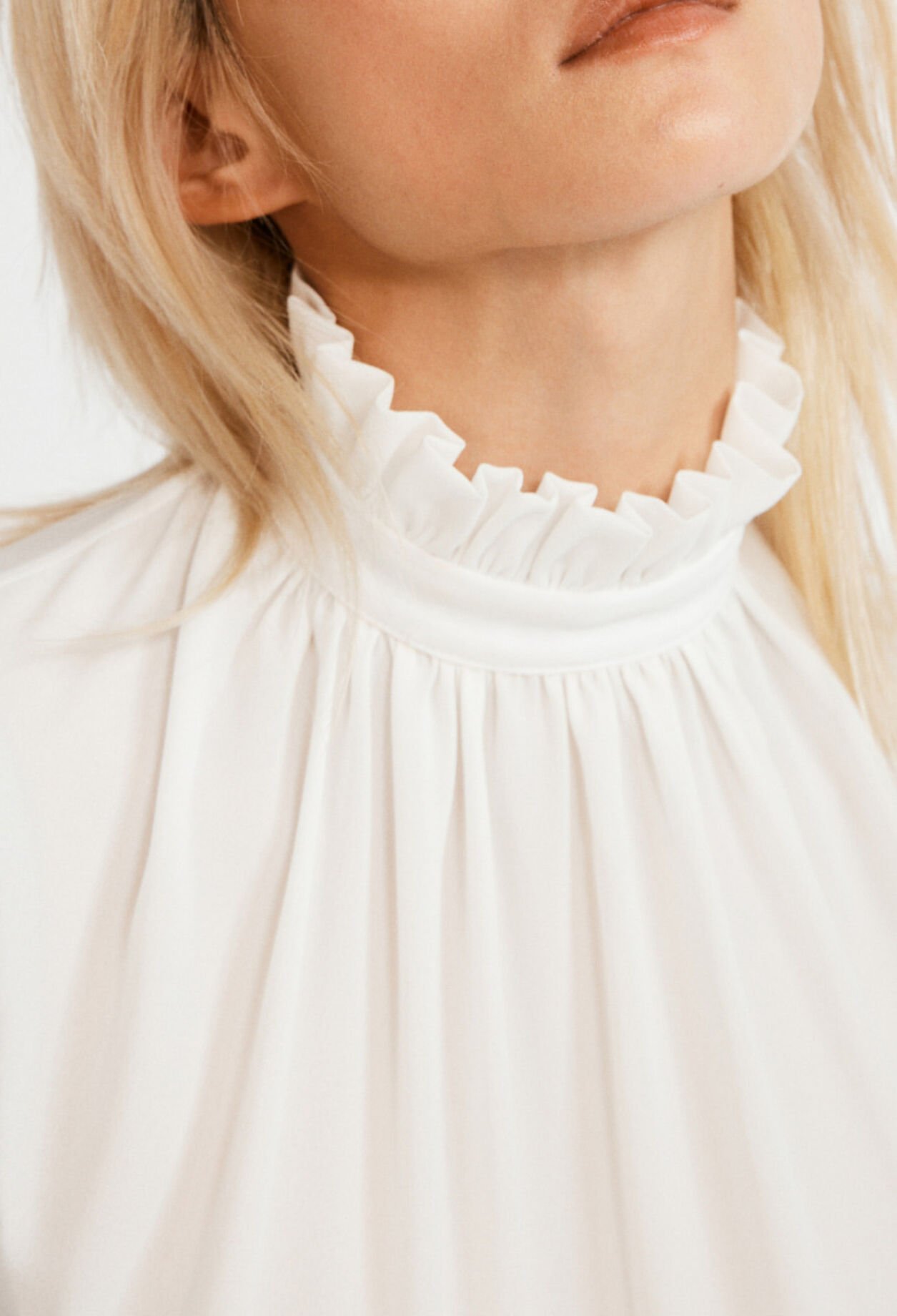 Blouse à col victorien