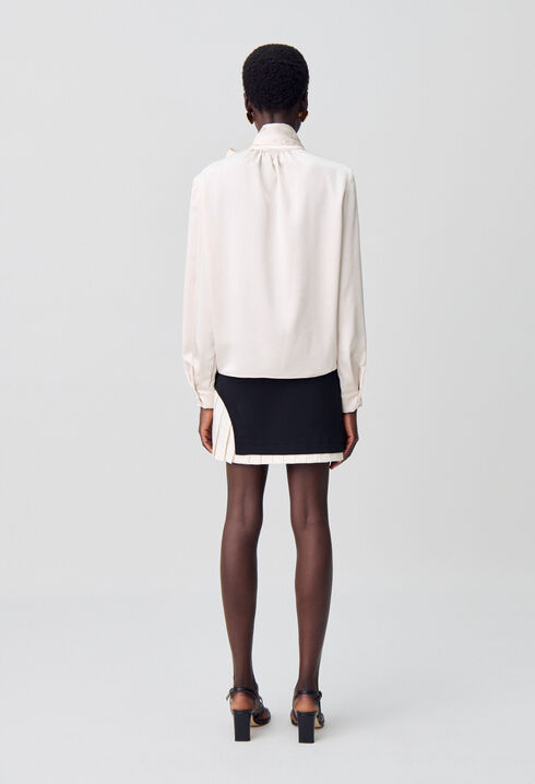 Blouse fluide col lavallière